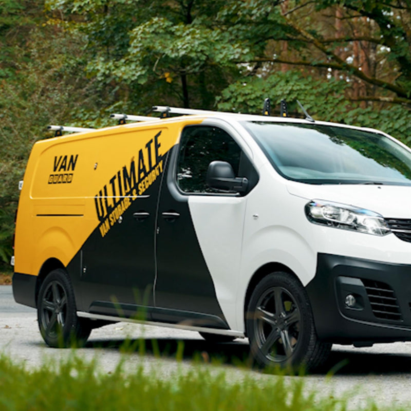 MAN TGE (2017-) - 2 Van Guard Ultibar Plus Roof Bars + Roller