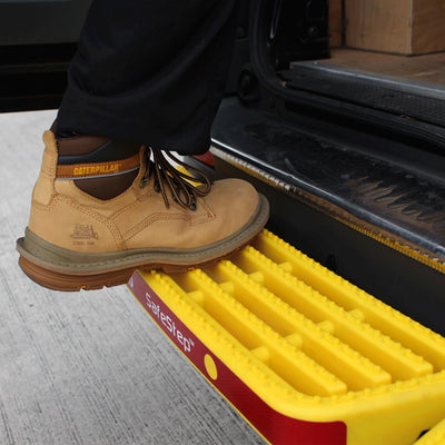Nissan NV300 (2016-2021) - Rhino AccessStep Rear Step